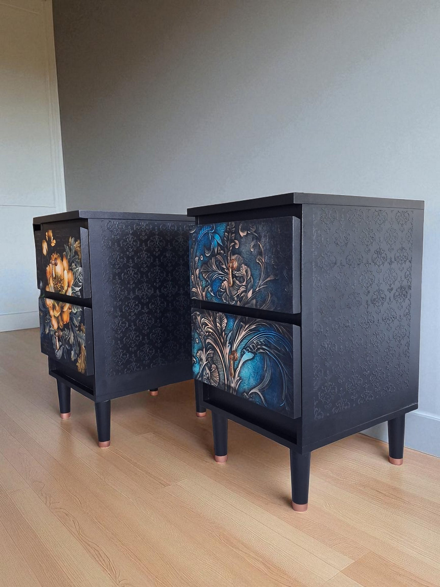 AGOTADO! Mesitas MCM con Frentes Florales – Para Dormitorio o Salón