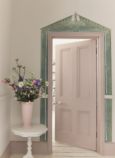 Pointe Silk - Annie Sloan SATIN PAINT  decorative paint
