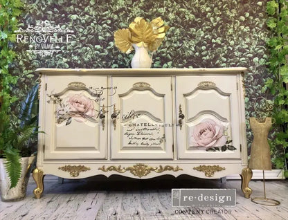 Transferencia decorativa Chatellerault en aparador ovalado rosa palo restaurado - rosas y texto vintage Paris 1897 estilo francés - Re-Design with Prima

