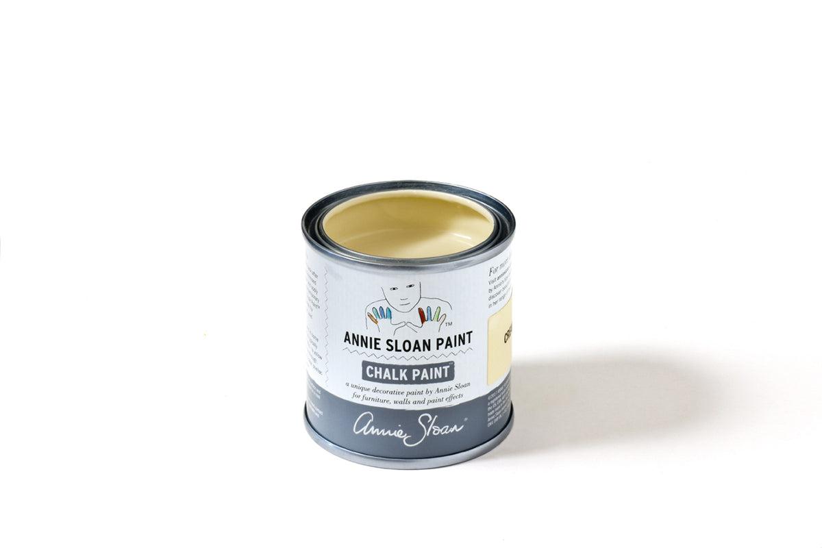 Bote de 120 ml de Chalk Paint™ de Annie Sloan en el color Cream, ideal para pruebas y pequeños proyectos
