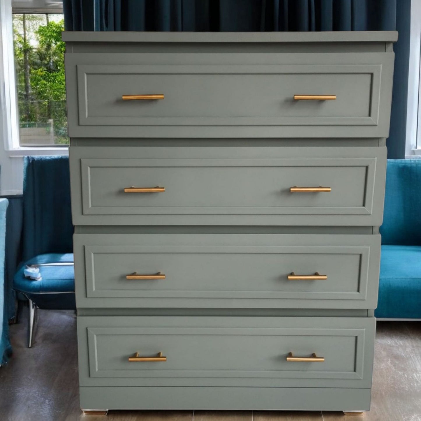 AGOTADO! Cómoda reciclada estilo Mid-Century Modern | Sustainable Green Chest of Drawers | Mueble vintage renovado | 4 cajones