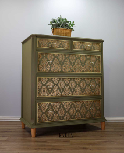 Transferencia decorativa Gold Damask de Re-Design with Prima – patrón damasco dorado metálico para muebles y decoración | Anaqa Design
