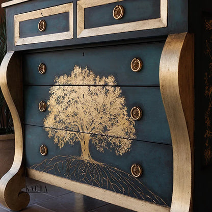 Detalle de transferencia Gold Foil Growth Kacha en cómoda azul teal - árbol dorado con raíces en cajones, tiradores de anilla de bronce - Re-Design with Prima
