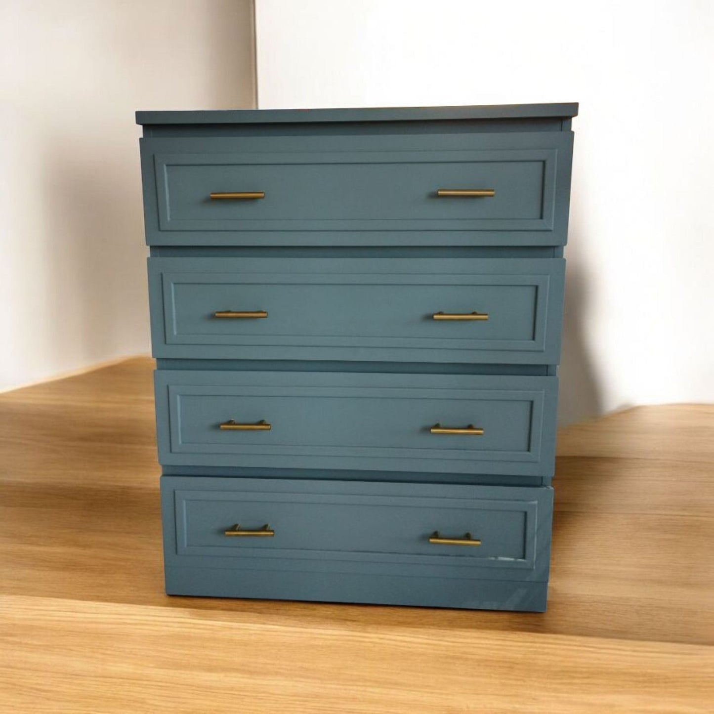 AGOTADO! Cómoda reciclada estilo Mid-Century Modern | Sustainable Green Chest of Drawers | Mueble vintage renovado | 4 cajones