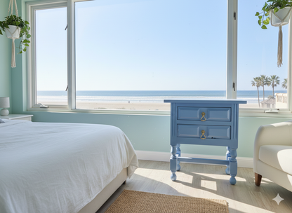 Restaurierter Nachttisch · Rustikale Möbel aus dem 19. Jahrhundert