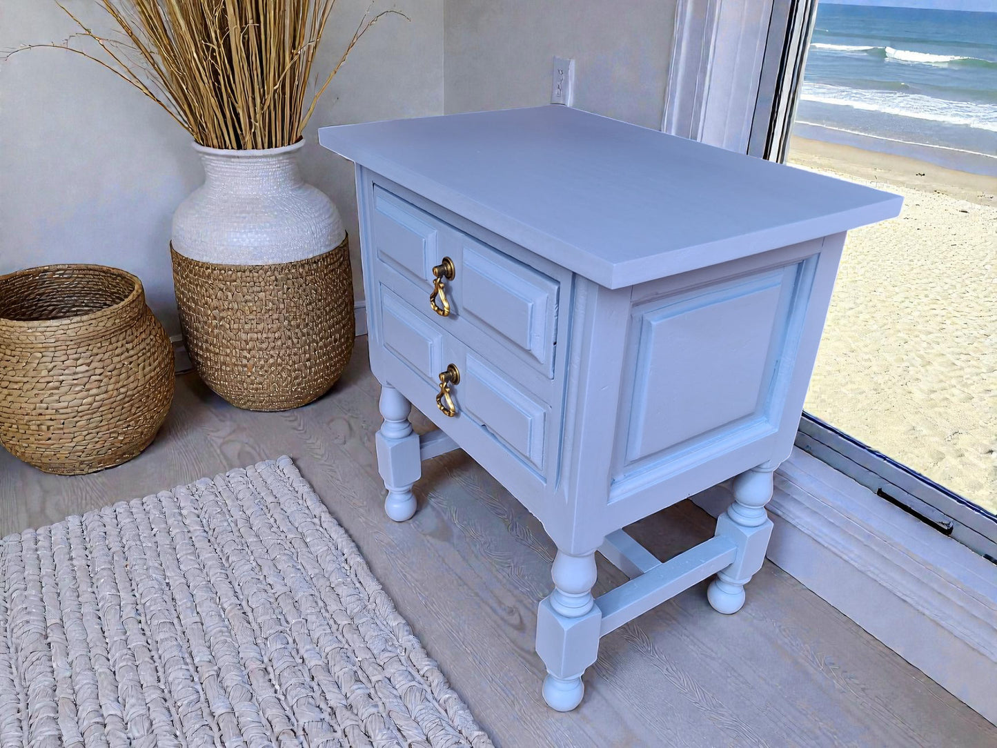 Restaurierter Nachttisch · Rustikale Möbel aus dem 19. Jahrhundert