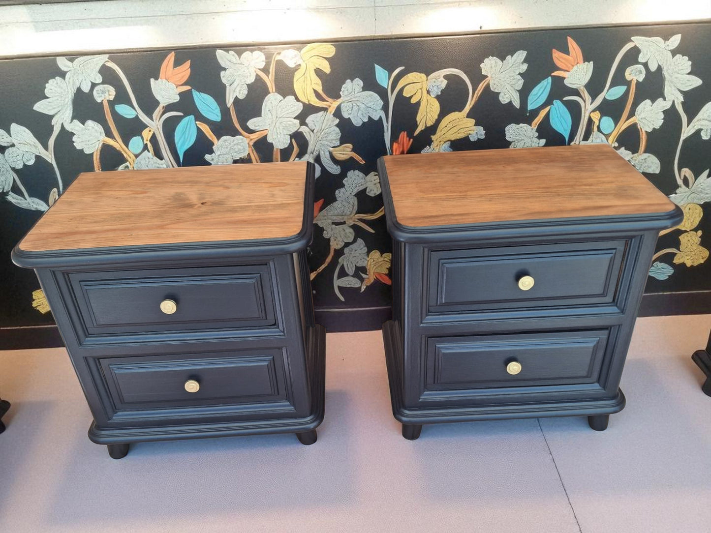 AGOTADO! Mesitas Antiguas Azul Noche – Madera Maciza Restaurada