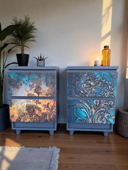 Mid-Century Nightstands with Floral Fronts – Perfect for Bedroom or Living Room / Mesitas MCM con Frentes Florales – Para Dormitorio o Salón
