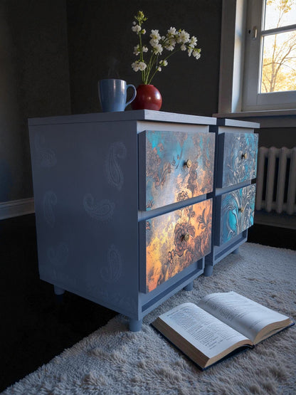 Mid-Century Nightstands with Floral Fronts – Perfect for Bedroom or Living Room / Mesitas MCM con Frentes Florales – Para Dormitorio o Salón