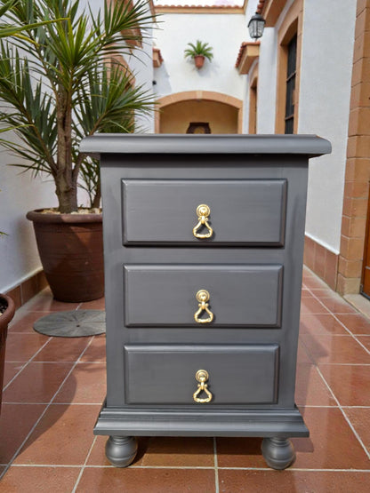 Restored French Provincial Bedside Tables | Mesitas de Noche Provenzales Restauradas, Solid Wood, Eco Paint, Bronze Handles