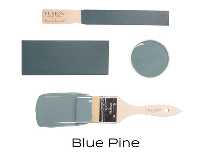 Muestra de color Fusion Mineral Paint Blue Pine, tono azul-verde nórdico para muebles