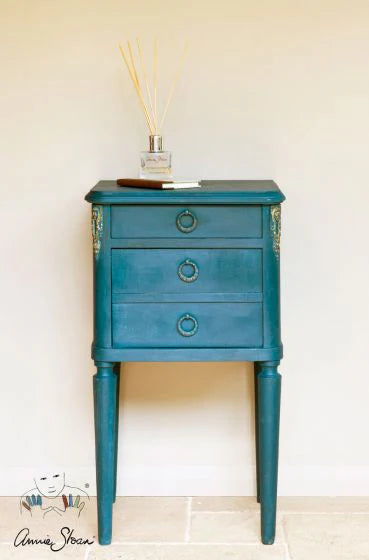 Aubusson Blue - Annie Sloan CHALK PAINT TM decorative paint