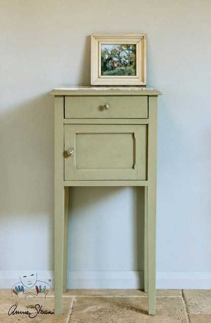 Chàteau Grey  - Annie Sloan CHALK PAINT TM decorative paint