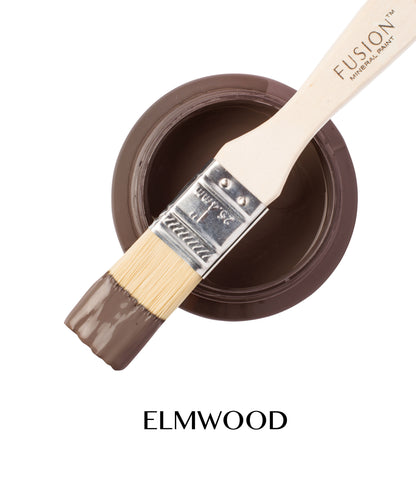 Bote abierto de Fusion Mineral Paint Elmwood con brocha, pintura mineral marrón oscuro cacao lista para usar