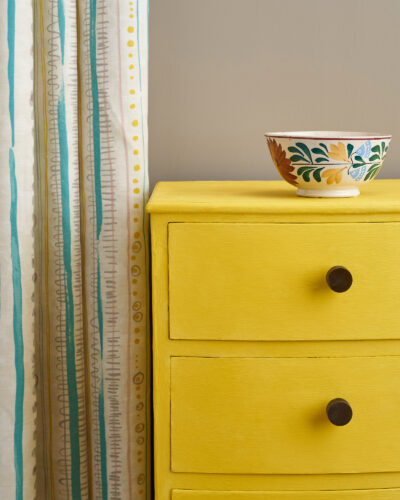 English Yellow - Annie Sloan CHALK PAINT TM decorative paint