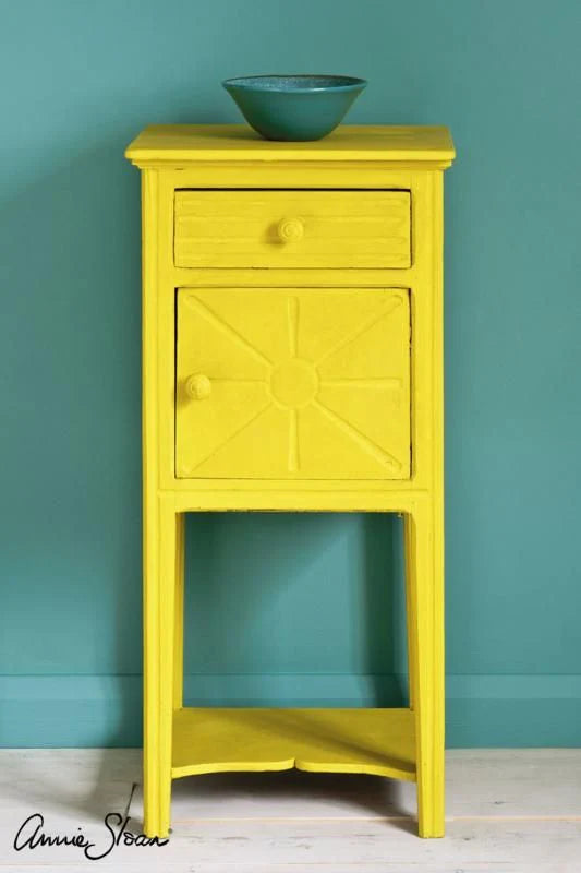 English Yellow - Annie Sloan CHALK PAINT TM decorative paint