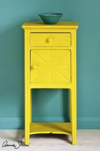 English Yellow - Annie Sloan CHALK PAINT TM decorative paint