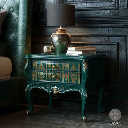 Transferencia Gold Foil Chateau Filigree Kacha en cómoda bombeada verde esmeralda lacada con tapa dorada y tiradores dorados - medallones y filigranas doradas en cajones - Re-Design with Prima
