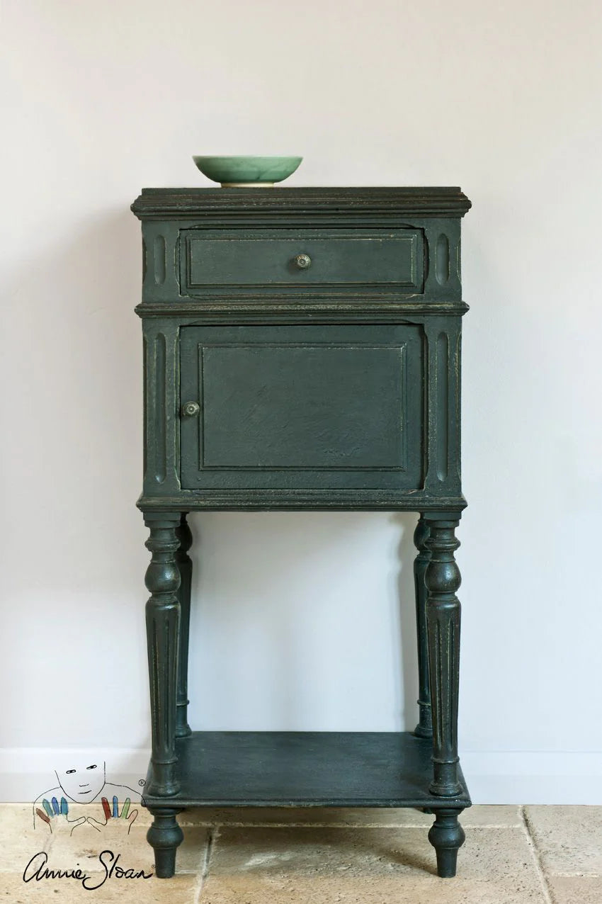 Graphite - Annie Sloan CHALK PAINT TM decorative paint