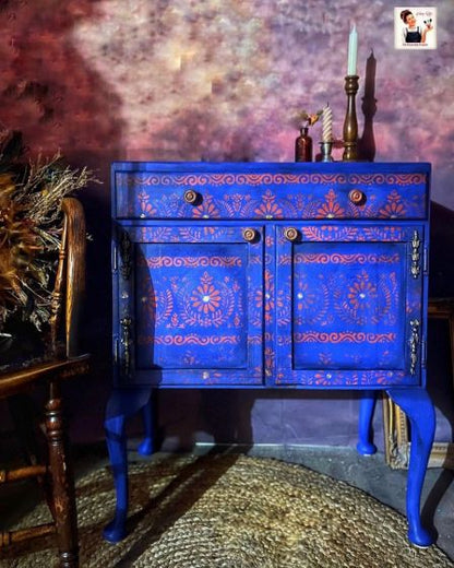 Frida Blue - Annie Sloan CHALK PAINT TM decorative paint