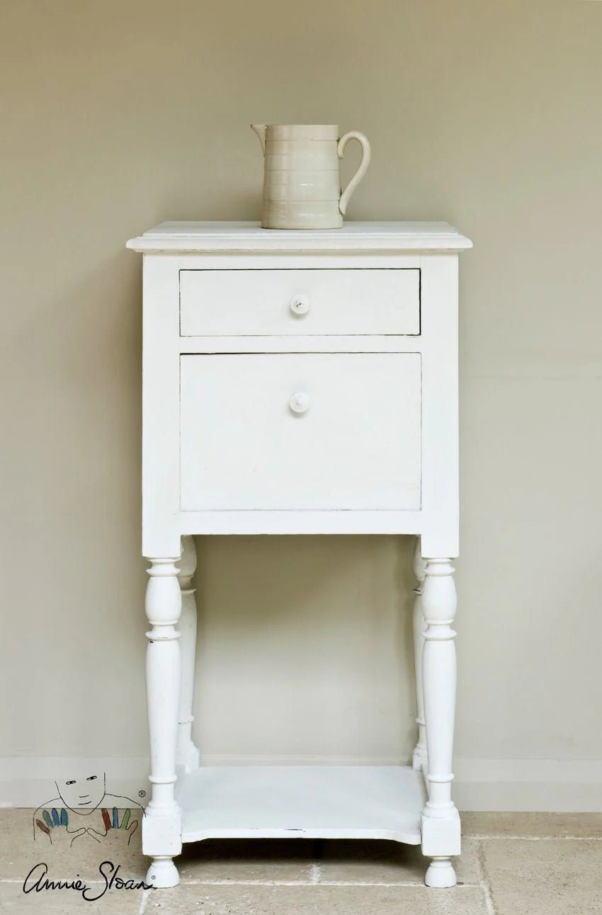 Old White - Annie Sloan CHALK PAINT TM decorative paint