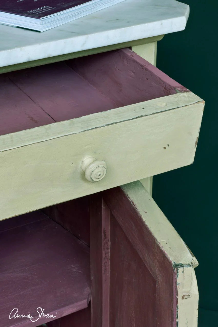 Versailles - Annie Sloan CHALK PAINT TM decorative paint